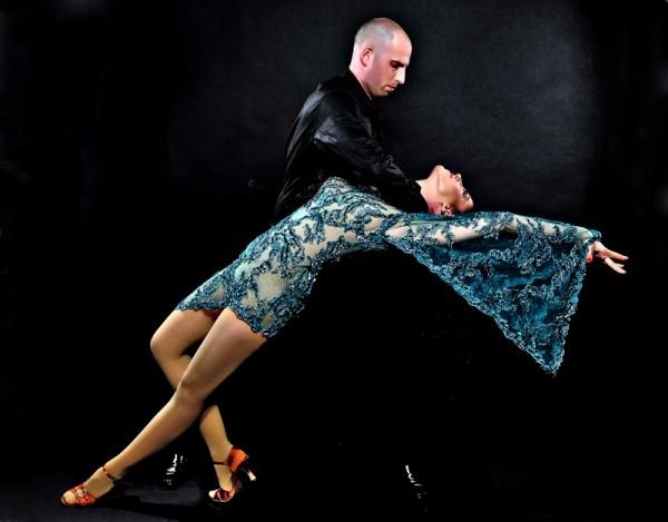 בשביל טנגו צריך שניים... - 1 בשביל טנגו צריך שניים... - 1