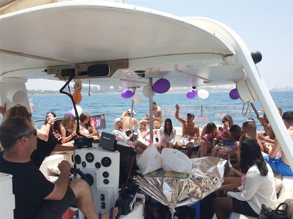 מרינה הרצליה השכרת יאכטה | השכרת יאכטה עם סקיפר - 1 מרינה הרצליה השכרת יאכטה | השכרת יאכטה עם סקיפר - 1