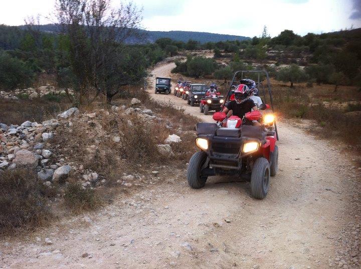 טיול טרקטורונים רומנטי + פינוק בספא מענג ! - 1 טיול טרקטורונים רומנטי + פינוק בספא מענג ! - 1