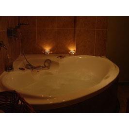 60 דק' עיסוי משולב + 15 דק' פילינג גוף + 30 דק' אמבט שמנים + ארוחת בוקר - 1 60 דק' עיסוי משולב + 15 דק' פילינג גוף + 30 דק' אמבט שמנים + ארוחת בוקר - 1