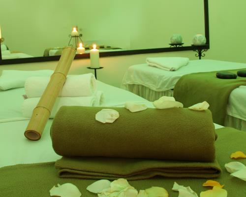 45 דק' עיסוי משולב + 30 דק' אמבט ג'קוזי + ארוחת בוקר - 1 45 דק' עיסוי משולב + 30 דק' אמבט ג'קוזי + ארוחת בוקר - 1